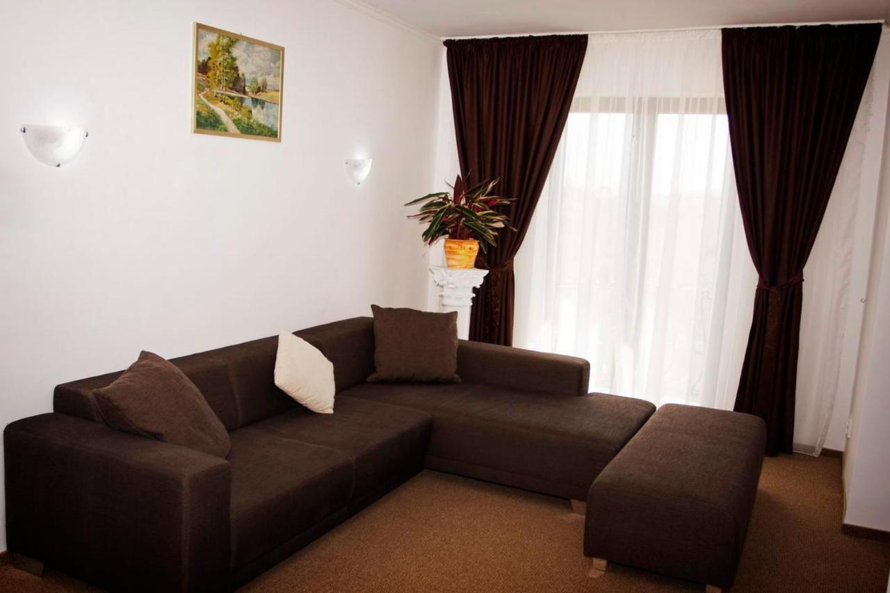 Rhc Royal Hotel Орадеа Екстериор снимка