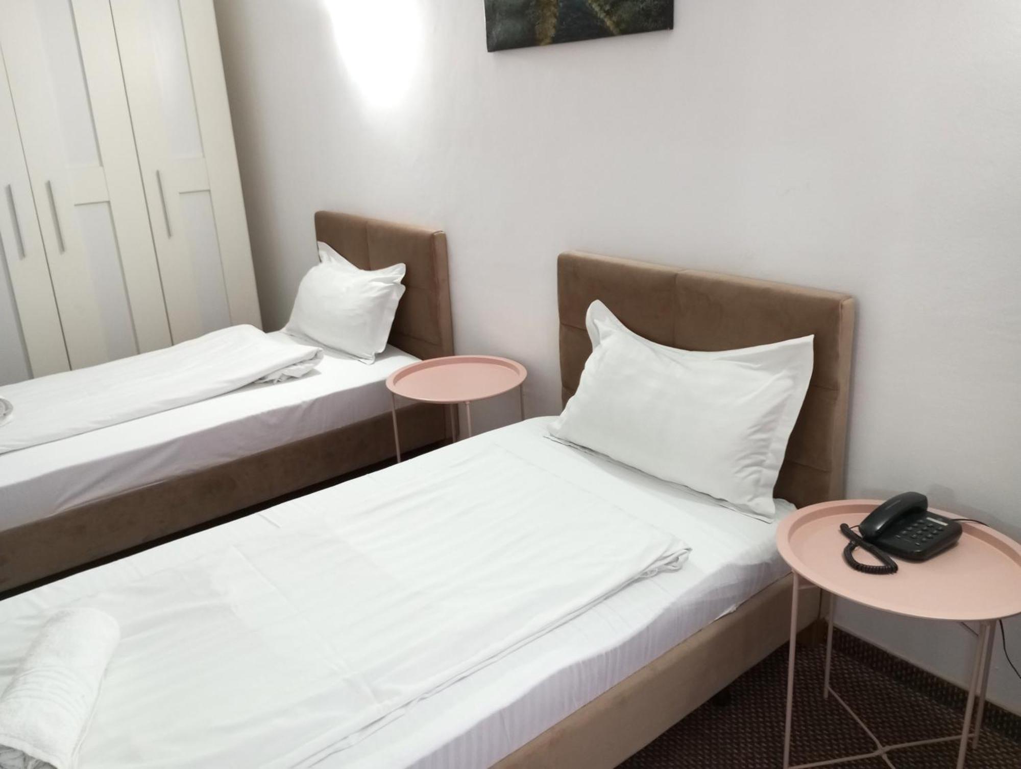 Rhc Royal Hotel Орадеа Екстериор снимка